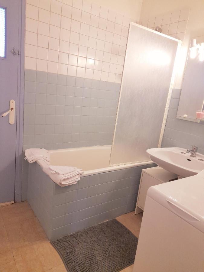 Appartement F3 Avec Balcon Perpignan Kültér fotó