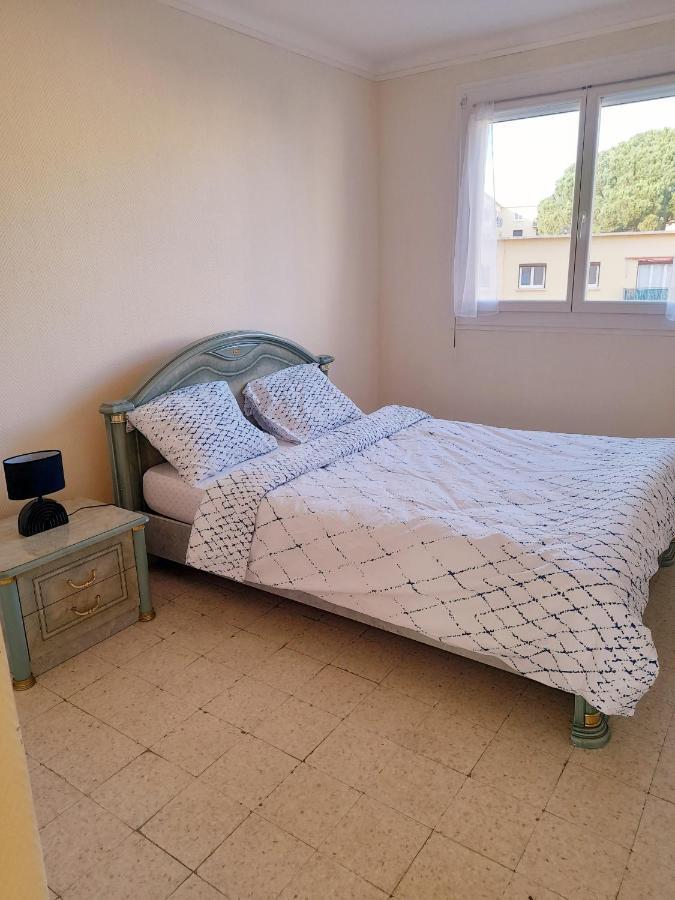 Appartement F3 Avec Balcon Perpignan Kültér fotó