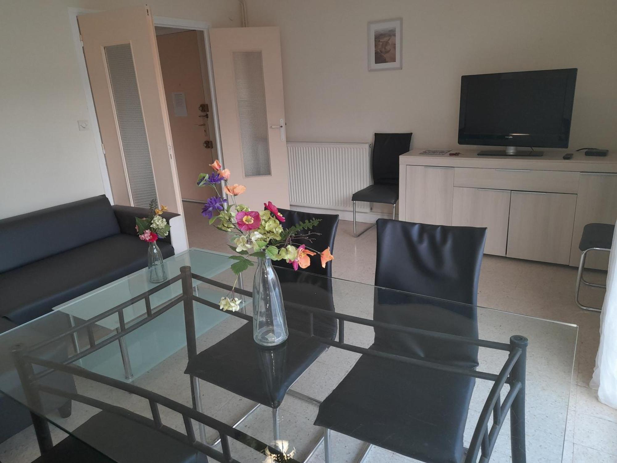 Appartement F3 Avec Balcon Perpignan Kültér fotó